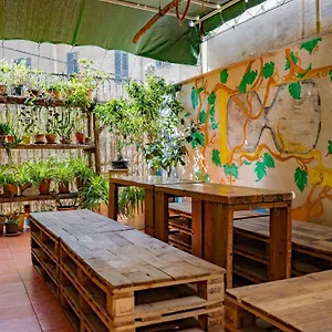 A Casa Di Amici Ostello